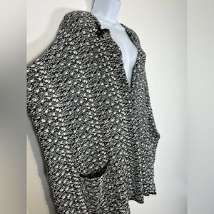 Chico’s OS Black White Monochrome Knit Cardigan Lace Up Neck Sweater SzOS